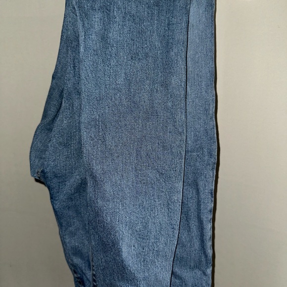 Levi’s jeans light blue. Size Men 28x30. Excellent condition. - Picture 2 of 7